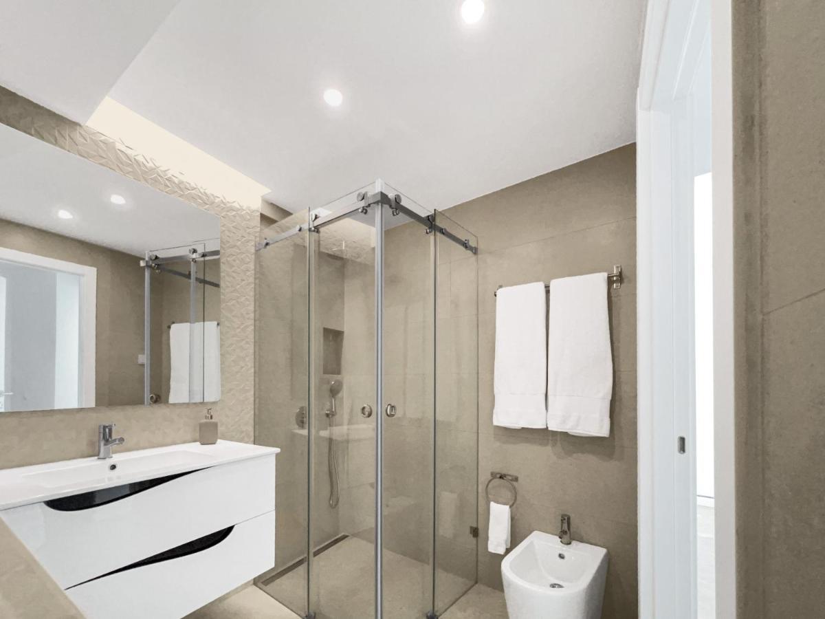 Sea Light Apartment Sesimbra. 2 Bedrooms, 6 Guests Bagian luar foto