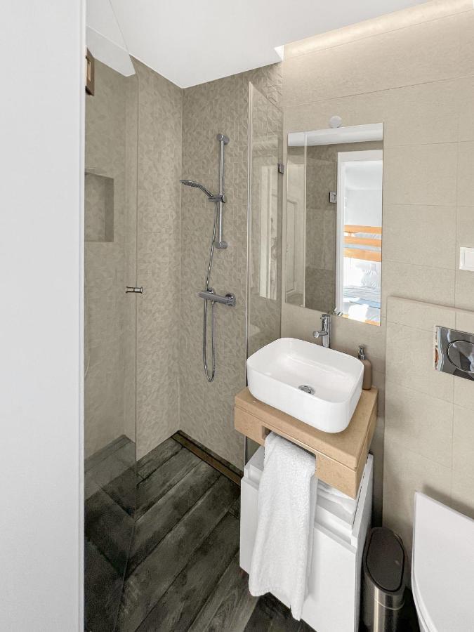 Sea Light Apartment Sesimbra. 2 Bedrooms, 6 Guests Bagian luar foto